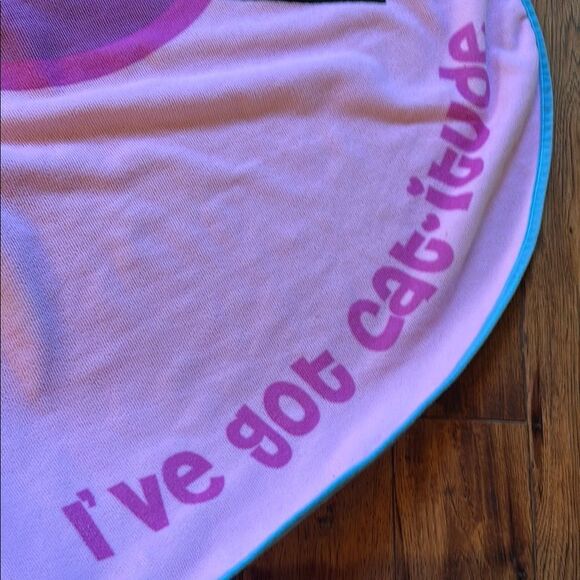 Oversized Jumbo Cat-Shaped Beach Towel with Sunglasses Design - Picture 3 of 8